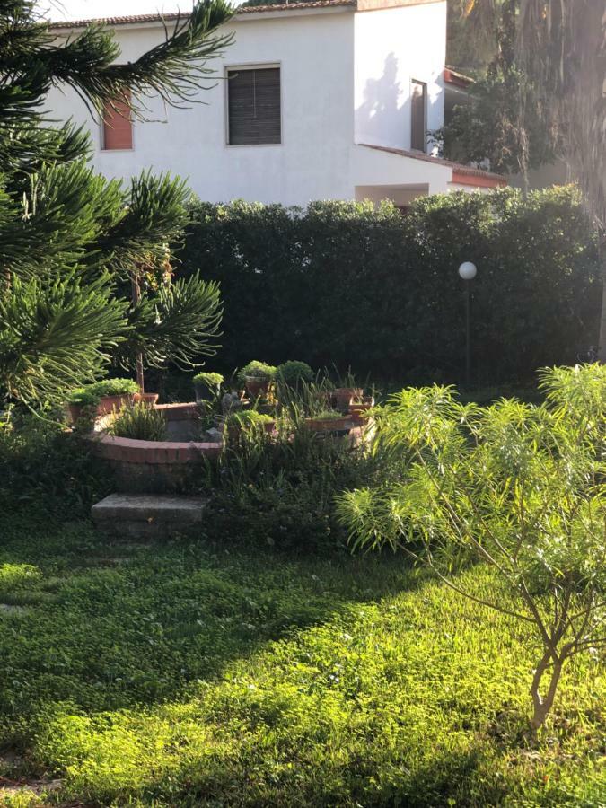 Ferienwohnung La Maison De Daniele Et Maria Fontane Bianche Exterior foto