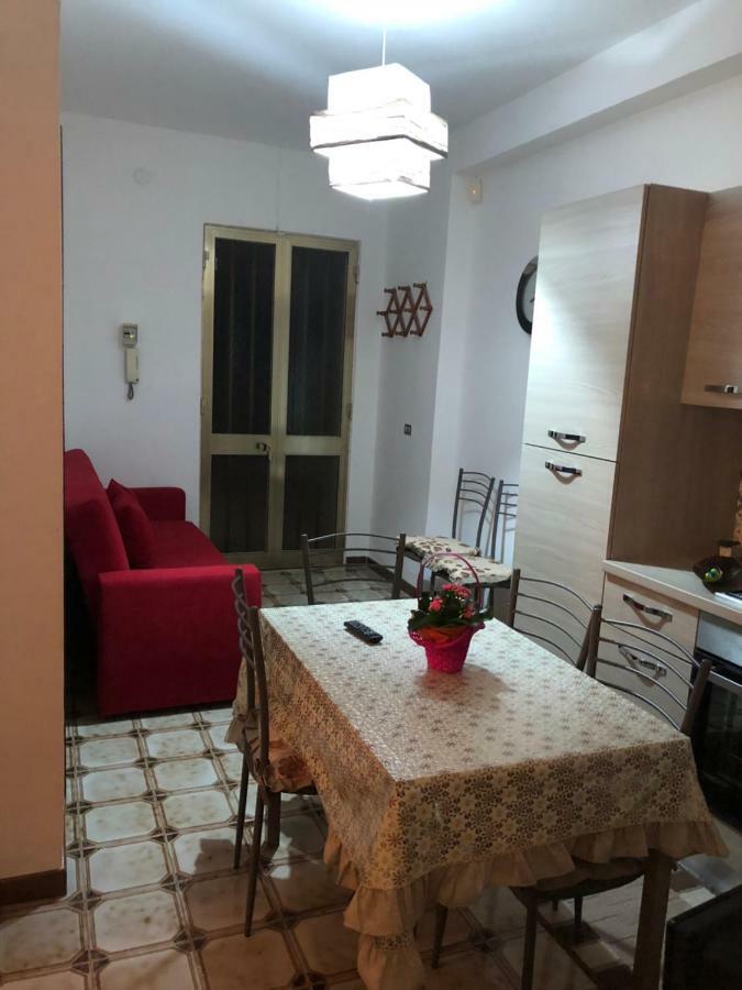 Ferienwohnung La Maison De Daniele Et Maria Fontane Bianche Exterior foto